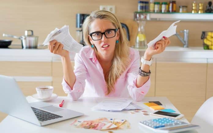 When You’re Discouraged About Finances, What Can You Do? When You’re Discouraged About Finances, What Can You Do?