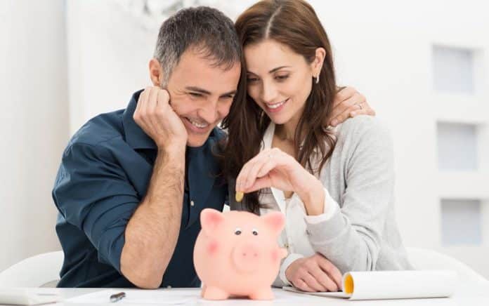 How-to-Get-a-Partner-to-Stick-to-a-Budget How to Get a Partner to Stick to a Budget