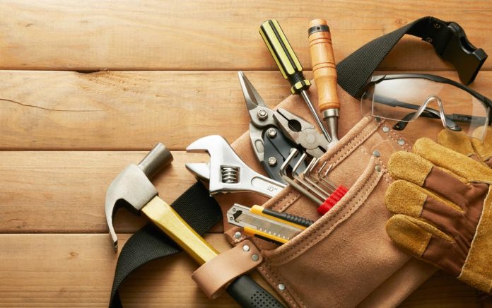 Side-Gigs-for-People-Who-Have-Handy-Skills Side Gigs for People Who Have Handy Skills