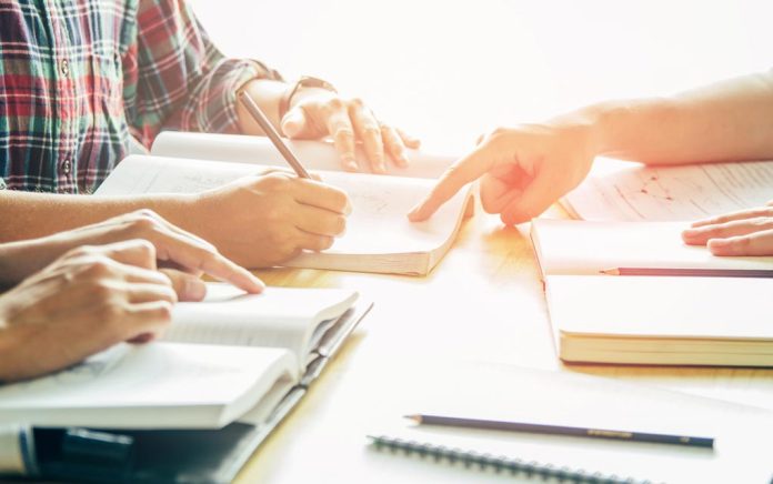 Side-Gigs-for-People-with-Teaching-Skills Side Gigs for People with Teaching Skills