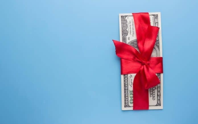 How-Much-Can-I-Give-Away-without-Triggering-Gift-Tax How-Much-Can-I-Give-Away-without-Triggering-Gift-Tax