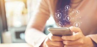 Save and Invest Simultaneously With This Phone App