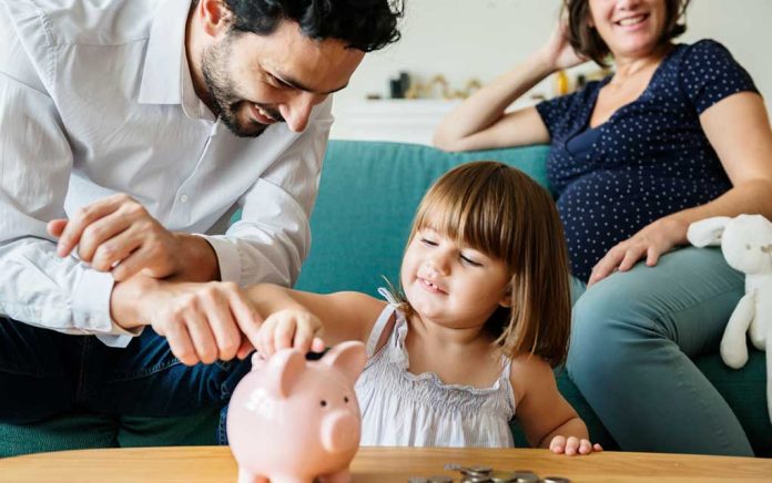 Benefits-of-Giving-a-529-Educational-Trust-to-a-Grandchild